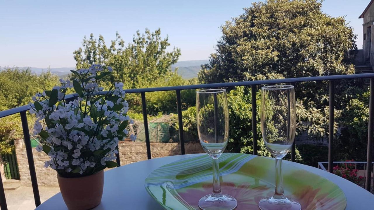 Beautiful Apartment With Exclusive Garden And Terrace Monteverdi Marittimo Eksteriør billede